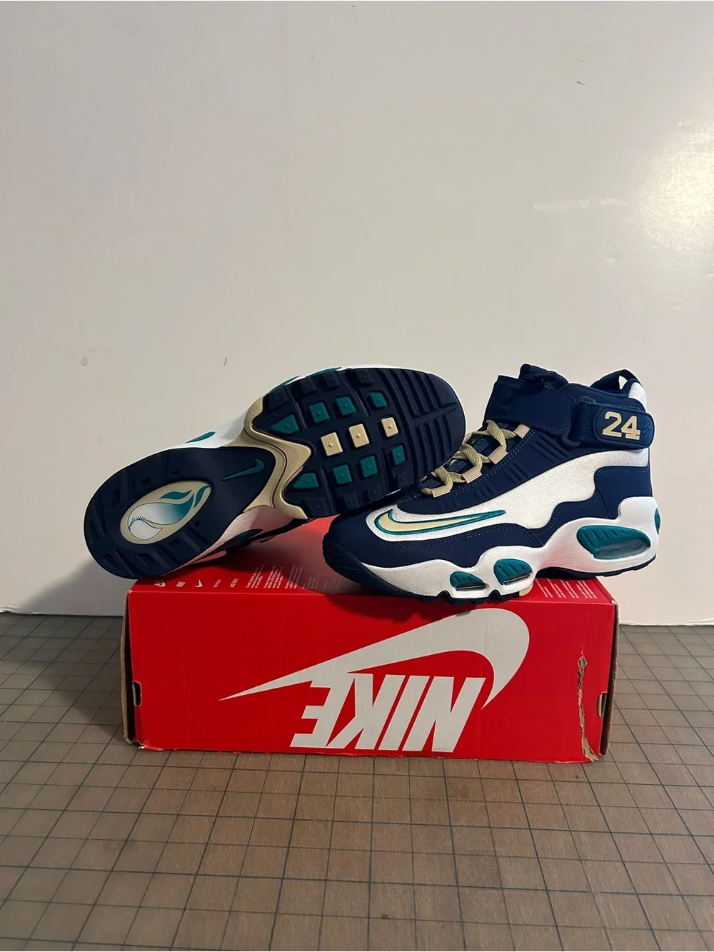 Nike Air Griffey Max 1 ‘Hall of Fame’